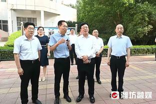 哈迪谈塞克斯顿360°暴扣：不知道他怎么想的 居然敢试那个动作